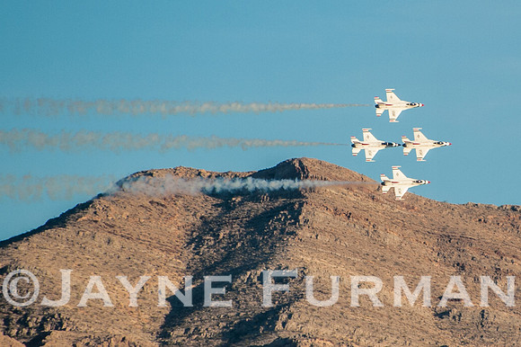 F-16 USAF Thunderbirds - Aviation Nation 2012