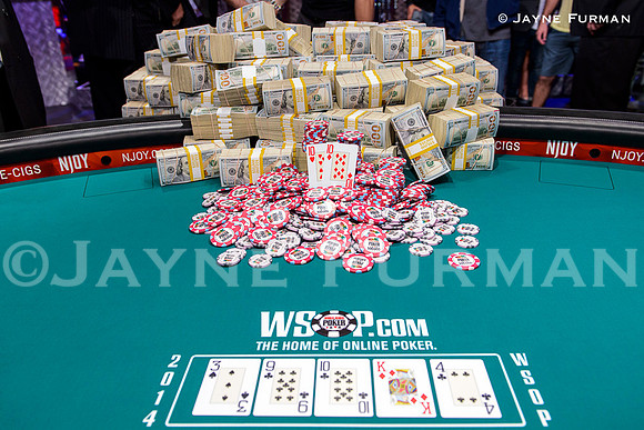 2014WSOP_Main Event65_Final Table_